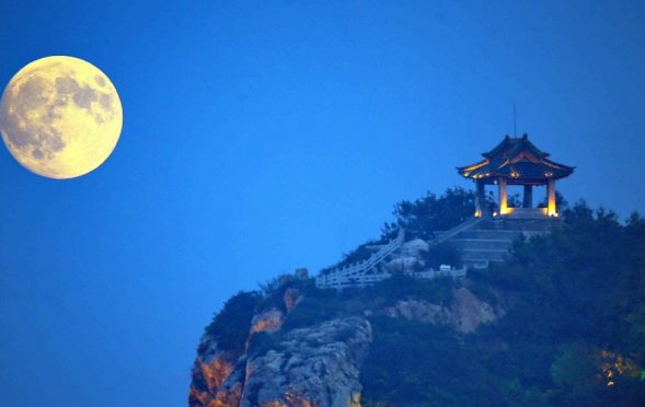 Top Mid-Autumn Moon Watching Spots